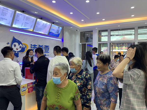 洁希亚全周期扶持体系:为干洗创业者筑牢成功根基 洁希亚全周期扶持体系:为干洗创业者筑牢成功根基