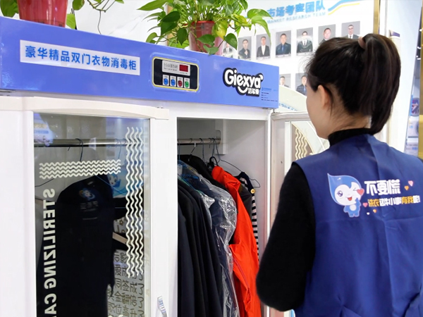 兼顾育儿日常，品牌干洗店模式简单，新手宝妈好上手